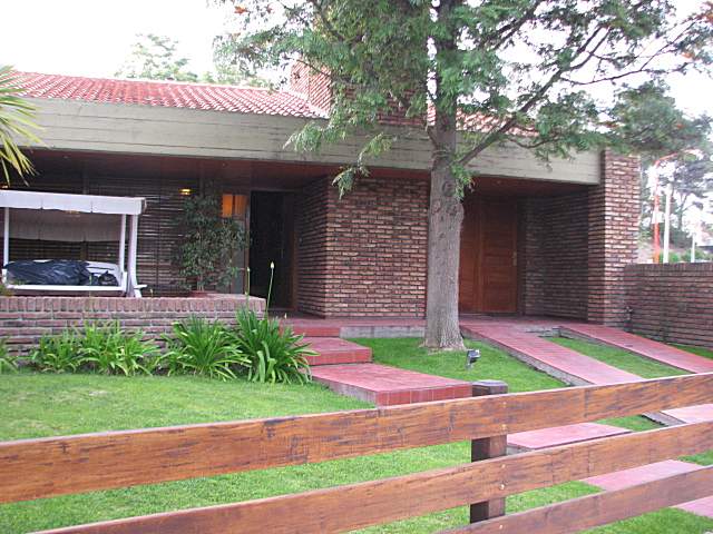 1606_162.jpg
