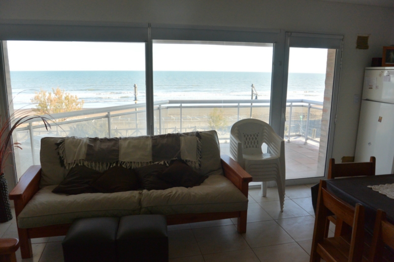 Departamento Frente al mar en Monte Hermoso. Departamento en Alquiler