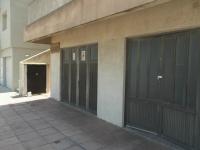 Departamento planta baja edificio frente al mar